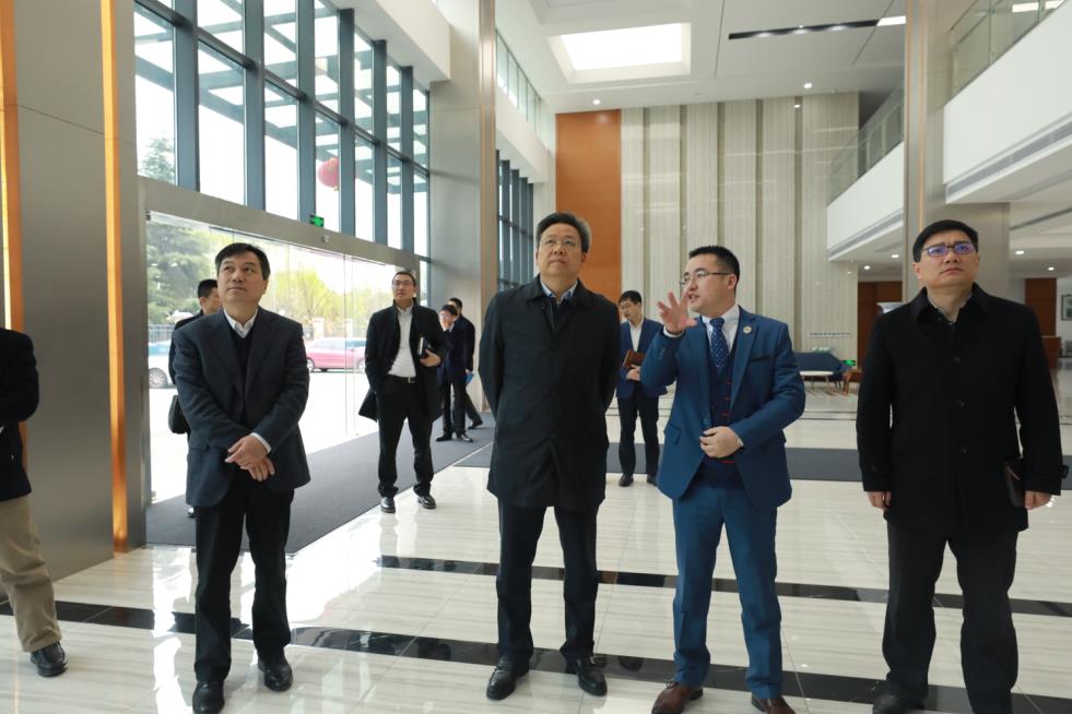 蘇州高新區(qū)黨工委書記、區(qū)長吳新明書記、王牟、黃鋒主任一行調(diào)研通錦